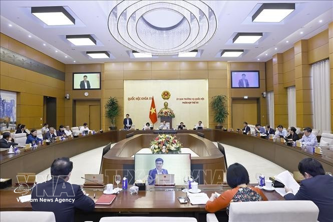 Streamlining state apparatus: A foundation for rapid, sustainable development